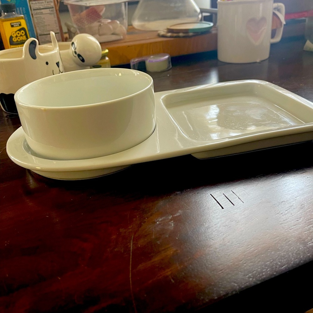 Soup and sandwich platter